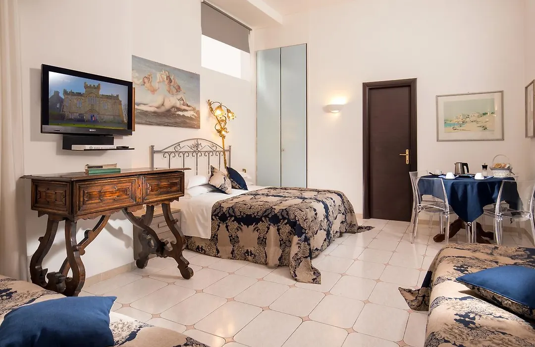 Roma Central Guest House-1