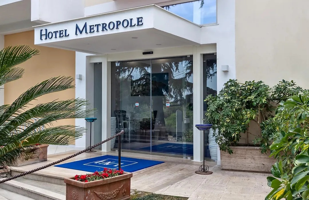 Hotel Metropole-1