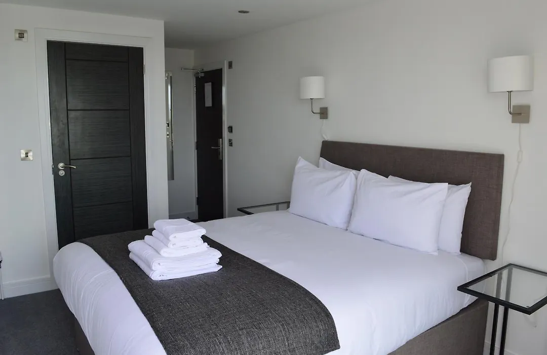 Q8 Boutique Hotel-1