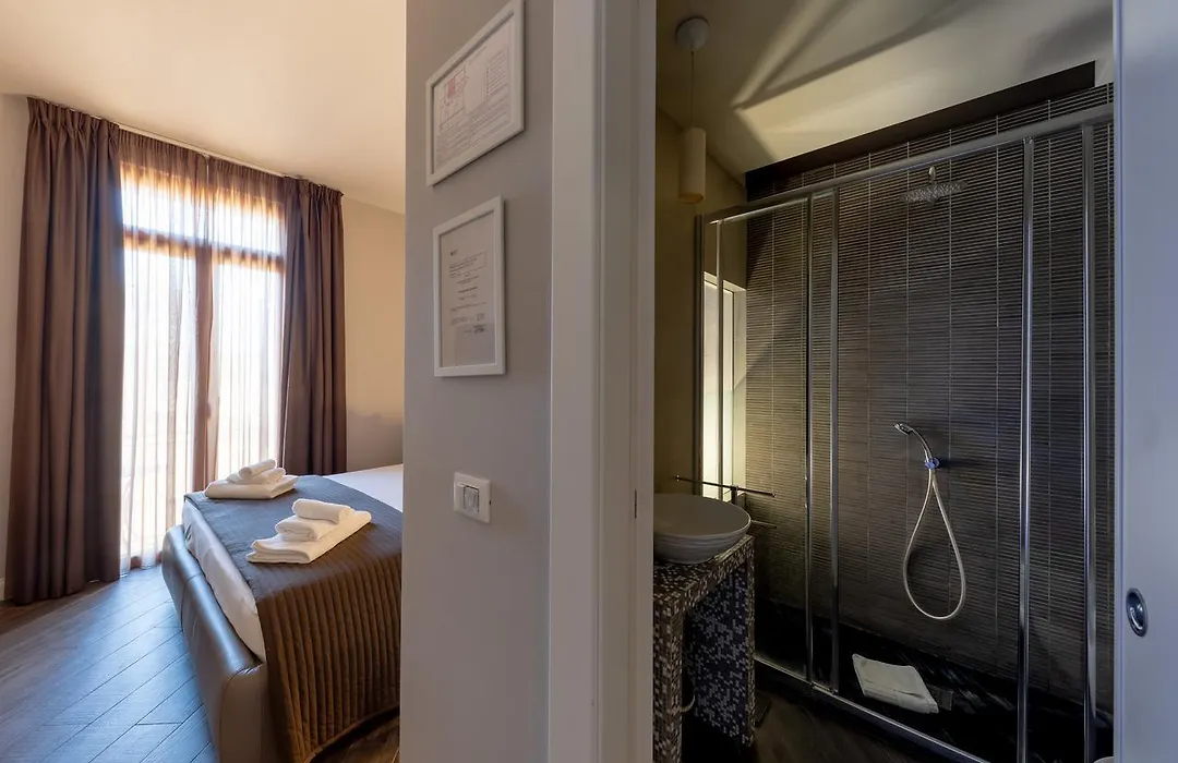Blue Inn Luxury Suites-1