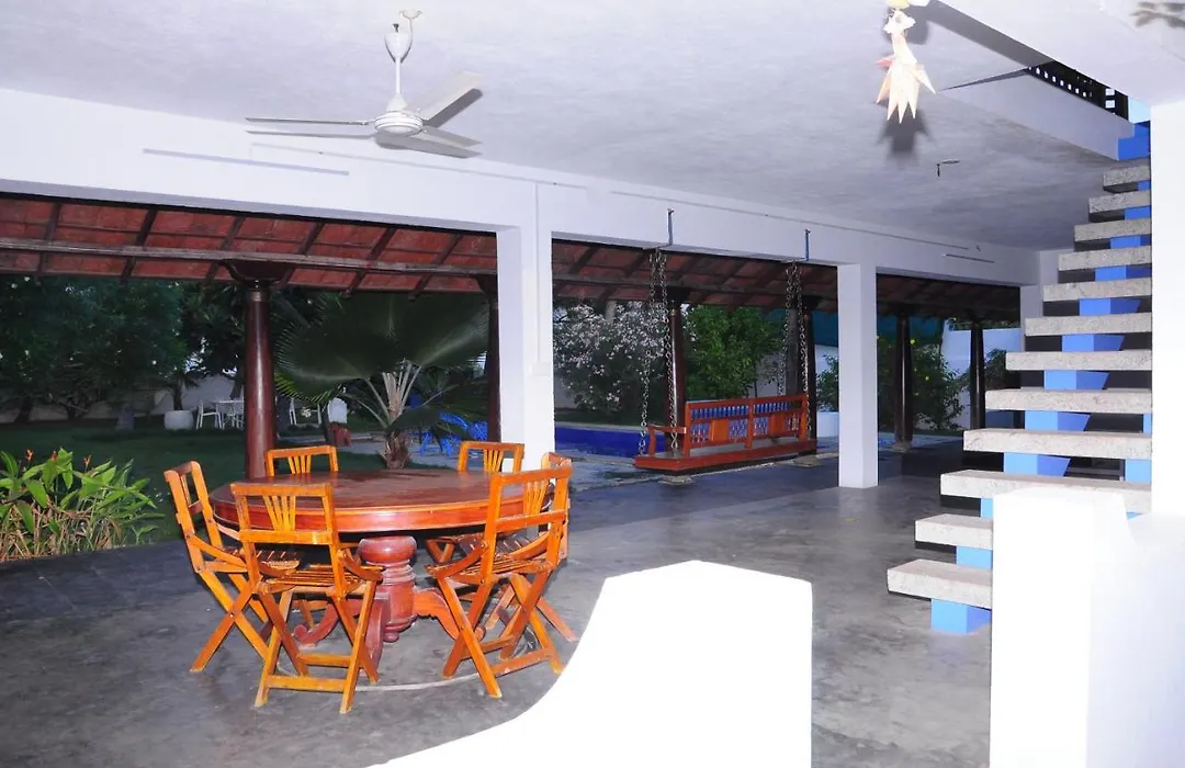 Villa Anna Pondy-1