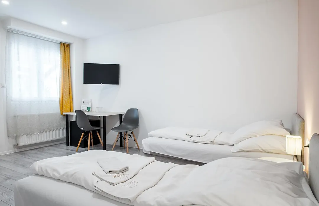 Chesscom Guesthouse-1