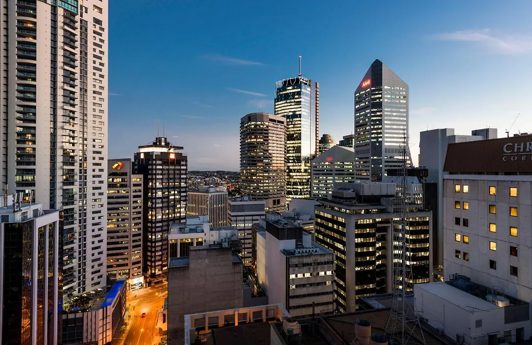 Oaks Brisbane Lexicon Suites-1