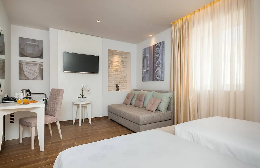 Balatura The Fine Bed&Breakfast Split-1