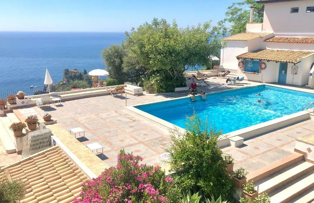 Residence Terra Rossa Taormina-1