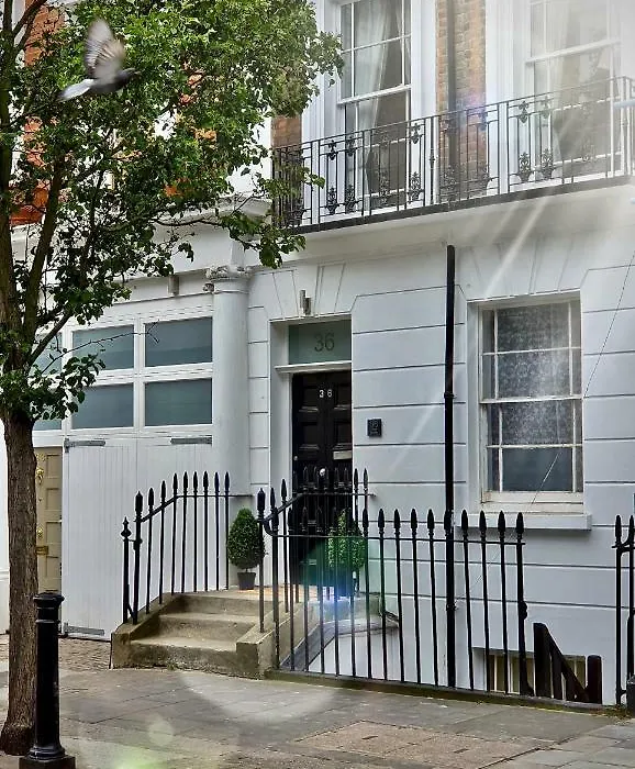 Victoria Lodgings London-1