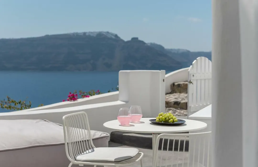 Chelidonia Luxury Suites-1