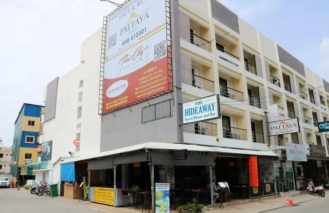 Hideaway Guest House And Bar-1