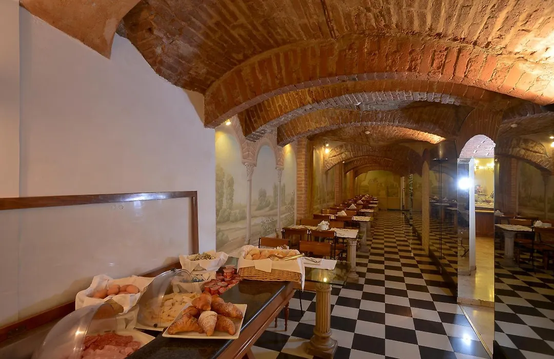 Zanhotel Tre Vecchi-1