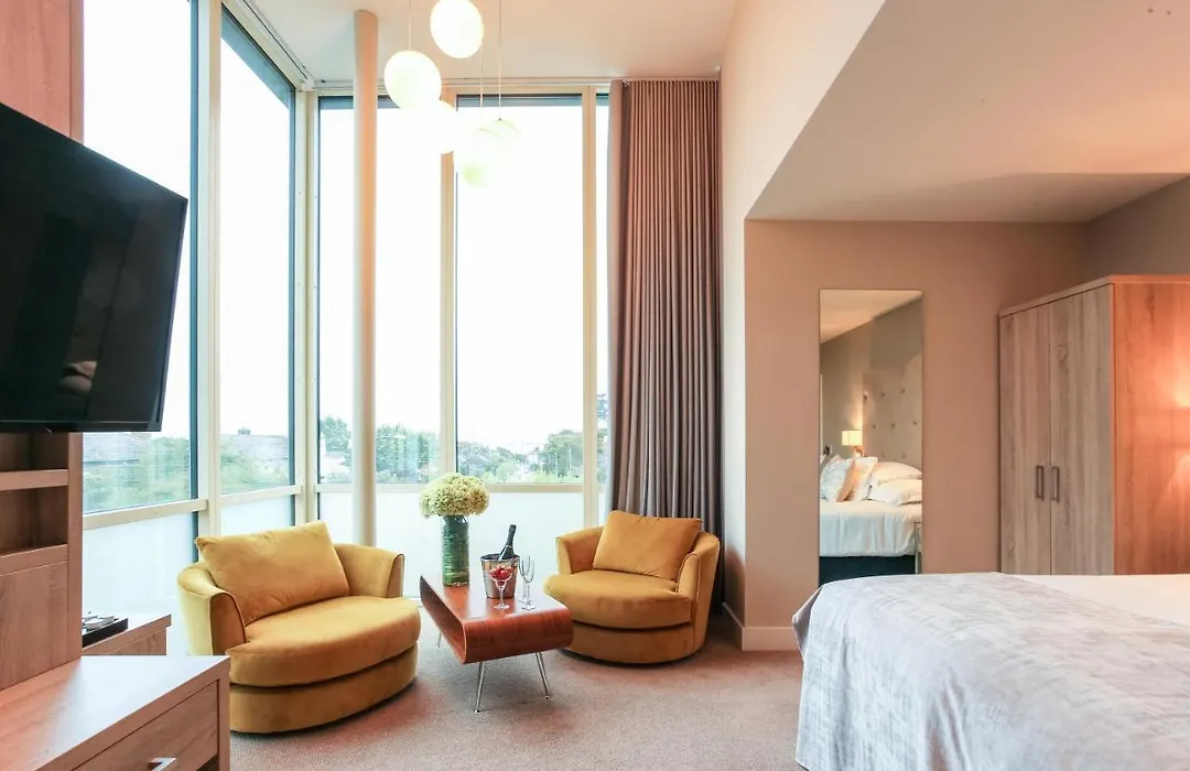 Gleesons Townhouse Booterstown-1