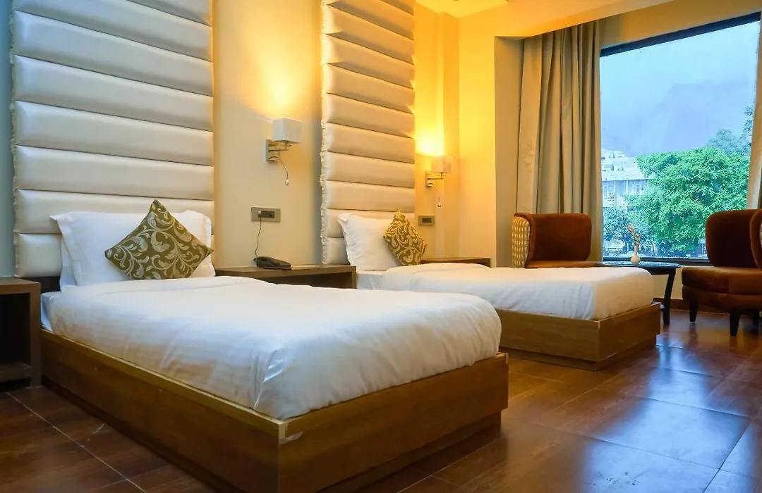 Ganpati Hotel Katra-1