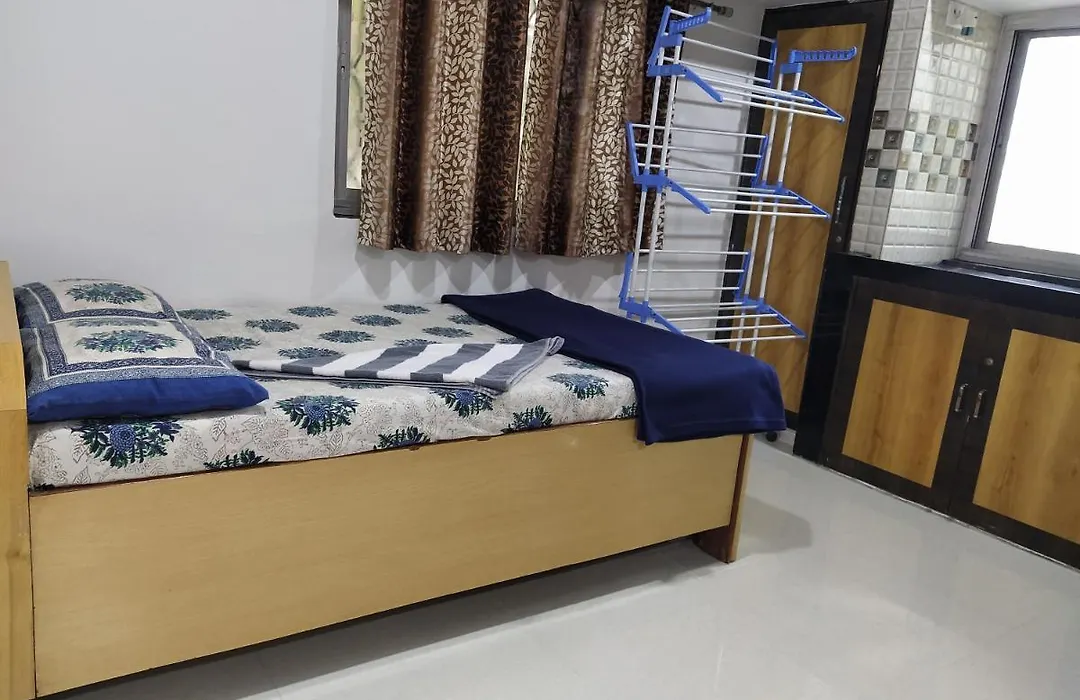 Mhatre'S Guest House-1