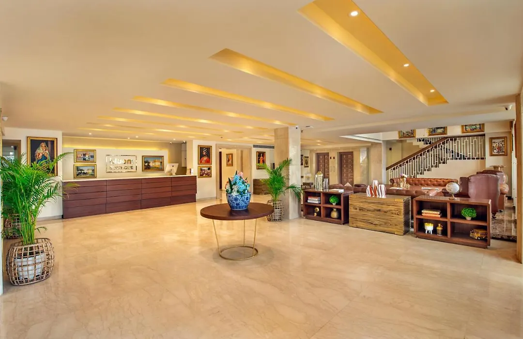 Bloom Boutique L Ranjit Avenue-1