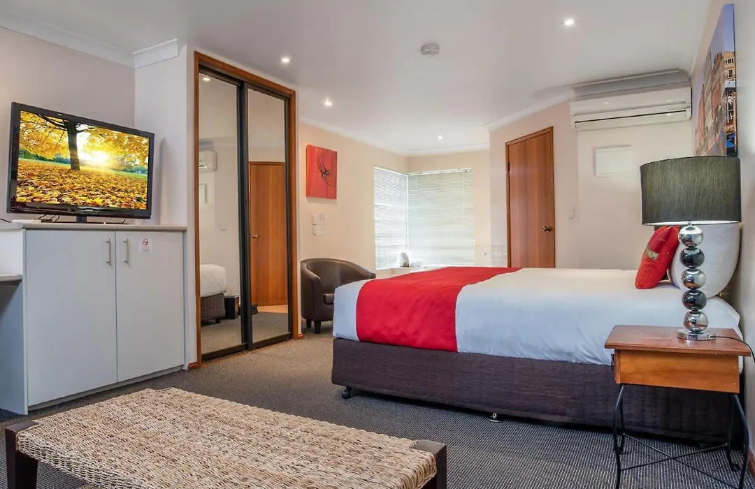 Aspley Carsel Motor Inn-1