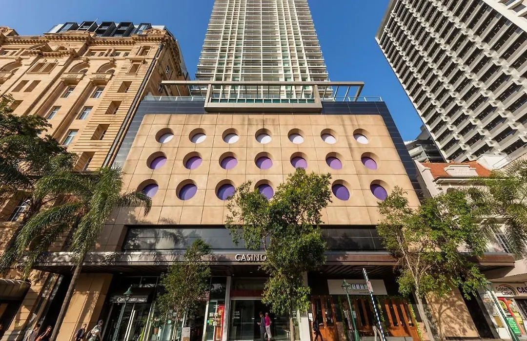Oaks Brisbane Casino Tower Suites-1
