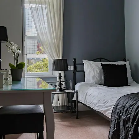 Scotia House - Beautifully Presented Accommodation-2