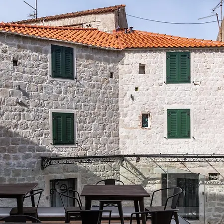 Historic Plaza Varos Split (Adults Only)-3