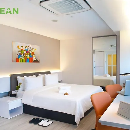 Wilby Central Serviced Apartments-3