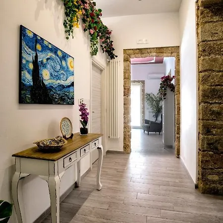 Garden House: Apartments And Rooms For Holidays-3