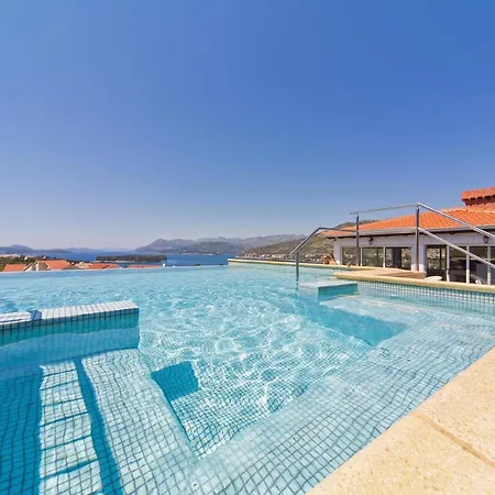 Villa Antea Apartments With Free Parking-3