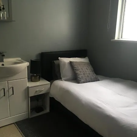 The Woodszz Guest House-2