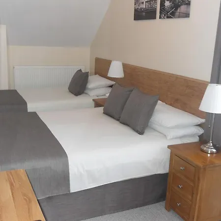 Powys Lodge-3