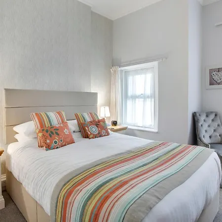 Trelawney Hotel - Guest House-3