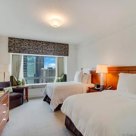 Four Seasons Hotel Miami - Luxury Private Residences-2