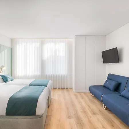 7 Bridges Estudios- Porto-Houses And Suites-3