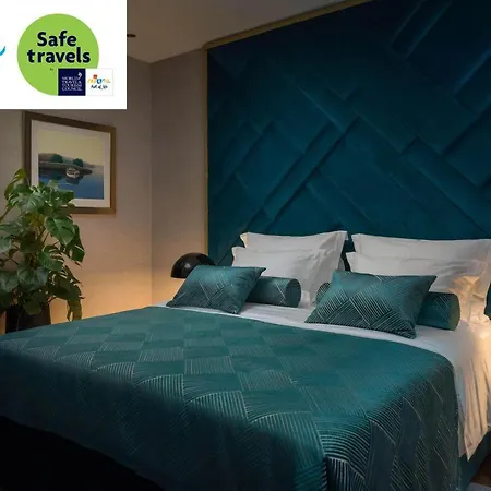 Five Elements Luxury Rooms-3
