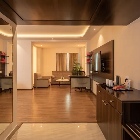 Goldfinch Hotel Bangalore-3