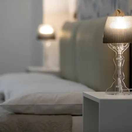 Comfy Vatican Suite-2