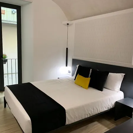 Toledo Boutique Rooms-2
