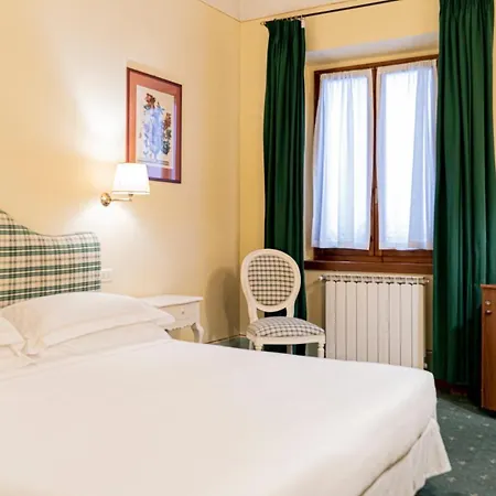 Casa Uffizi XIII Century Tower House Boutique Hotel-3