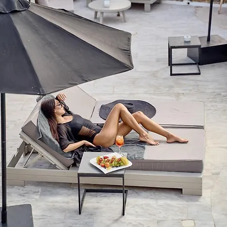 Paolas Τown Boutique Hotel-3