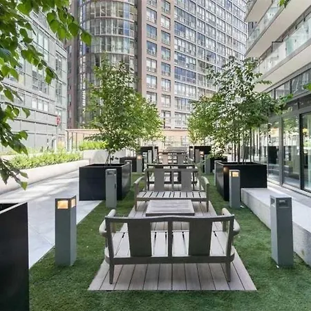 Stylish Downtown Toronto Residential Hotel-2