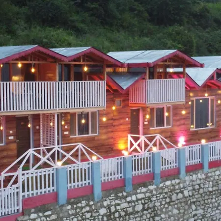 Rooftop Cottages & Restaurant, Pangot-2