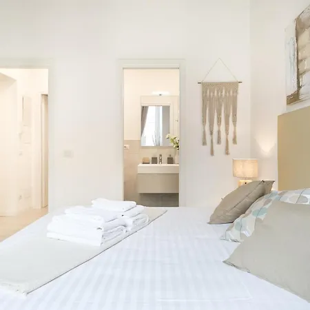 White Ostilia Guesthouse-3