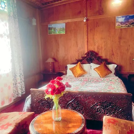 Houseboat Sheikh Palace-3