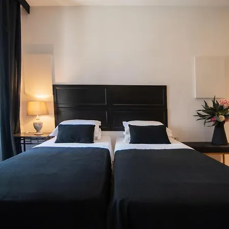Emporikon Athens Hotel-3