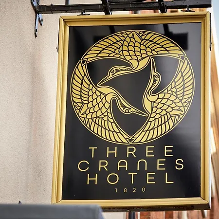 Three Cranes Serviced Apartments-3