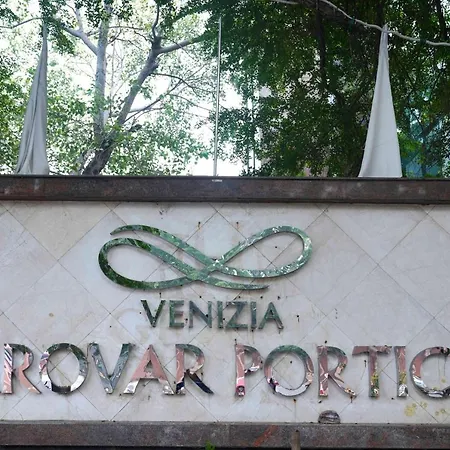 Venizia Sarovar Portico-3