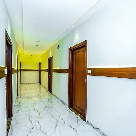 Hotel Aura Grand By Levelup Hotels-3
