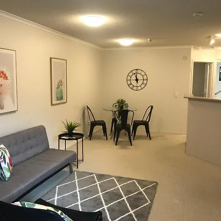 Spring Hill Gardens Apartments-3