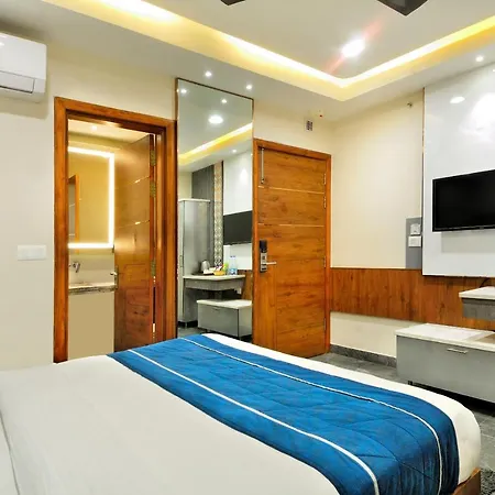 Hotel Imperial View 5 Min From New Delhi Railway Station-3