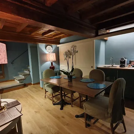 Al Palazzo Del Marchese Di Camugliano Residenza D'Epoca-3