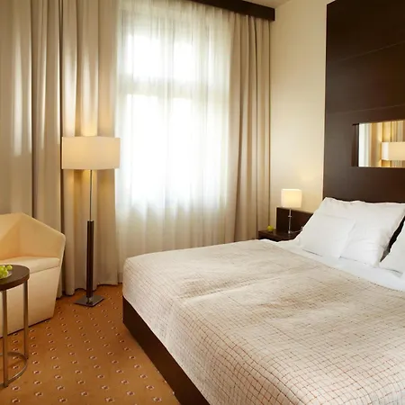 Clarion Hotel Prague City-3