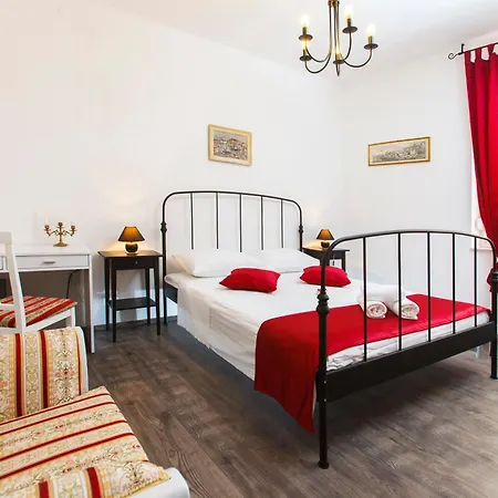 Prior Suites Split-3