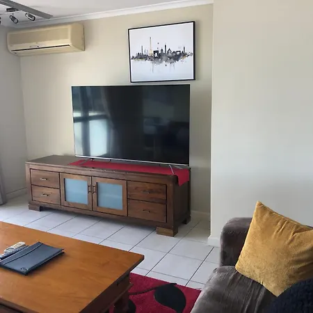 Coral Towers Holiday Suites-3