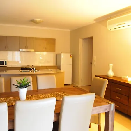 Edge Apartments Cairns-2